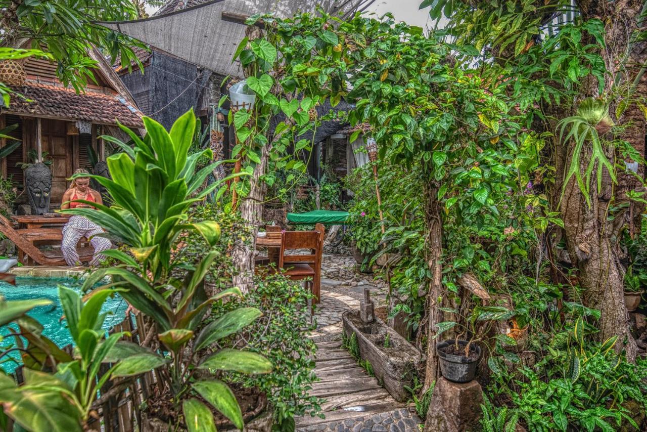 Santhiku Hotel & Spa 罗威那 外观 照片
