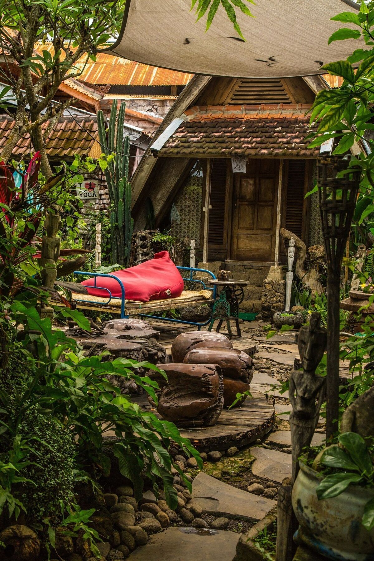 Santhiku Hotel & Spa 罗威那 外观 照片
