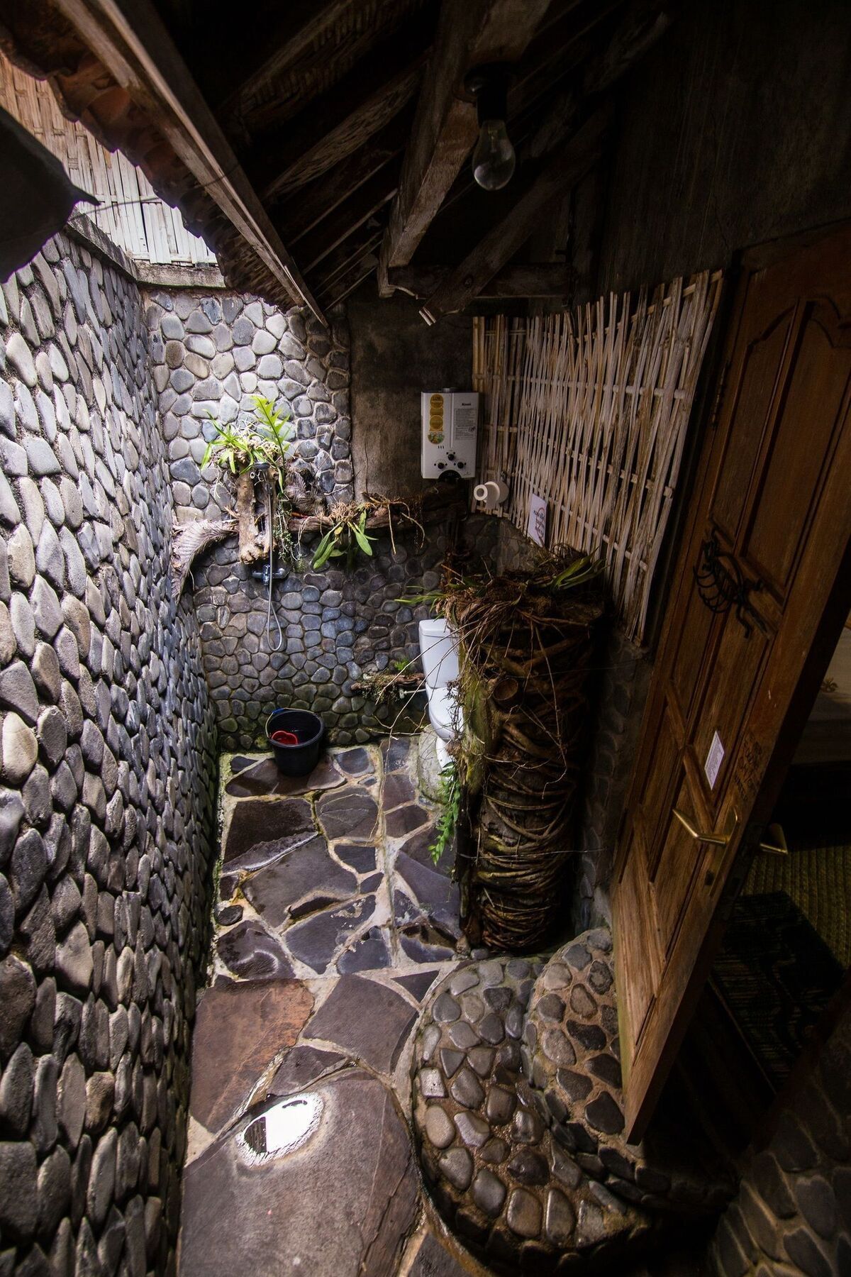 Santhiku Hotel & Spa 罗威那 外观 照片