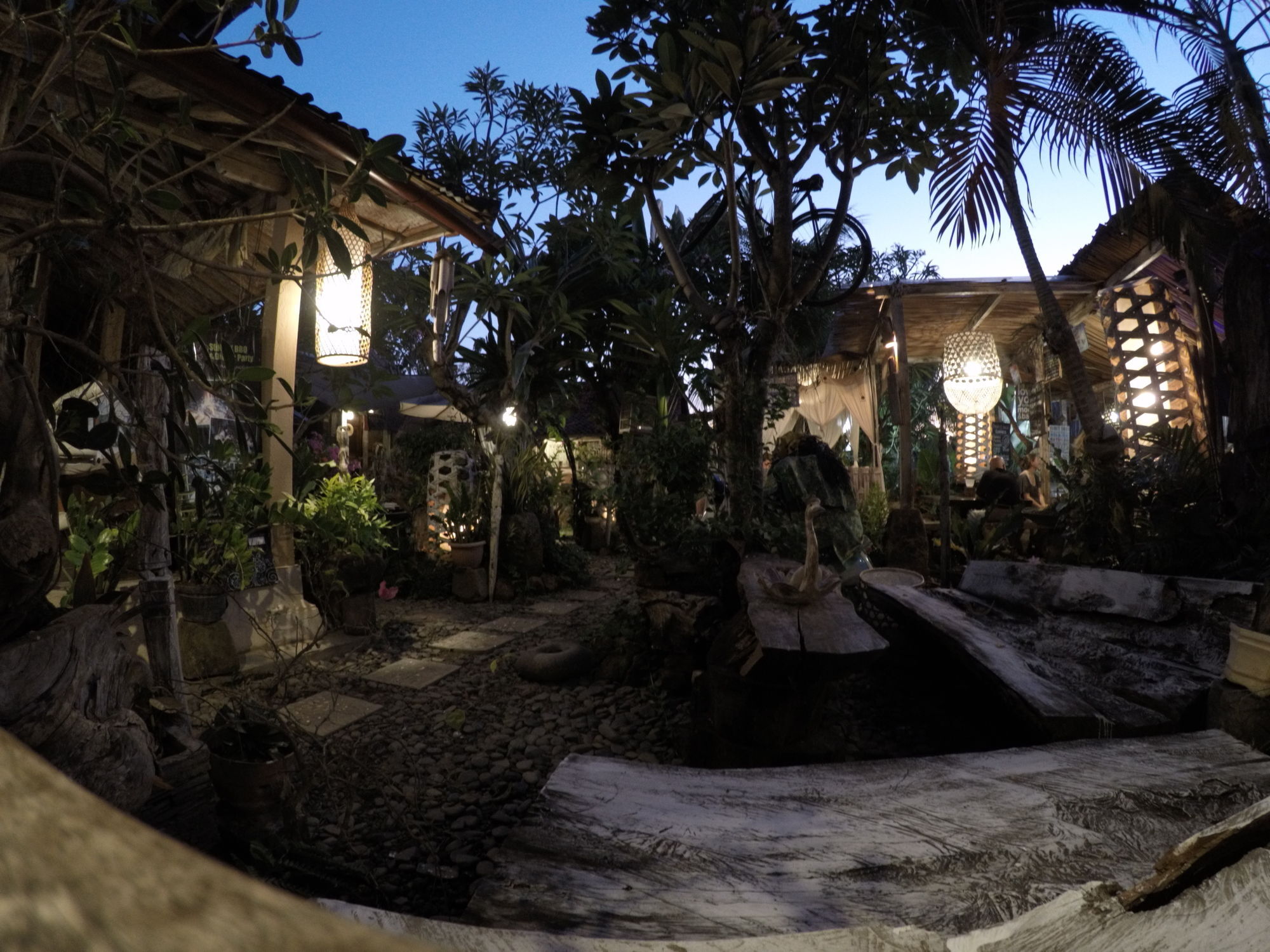 Santhiku Hotel & Spa 罗威那 外观 照片