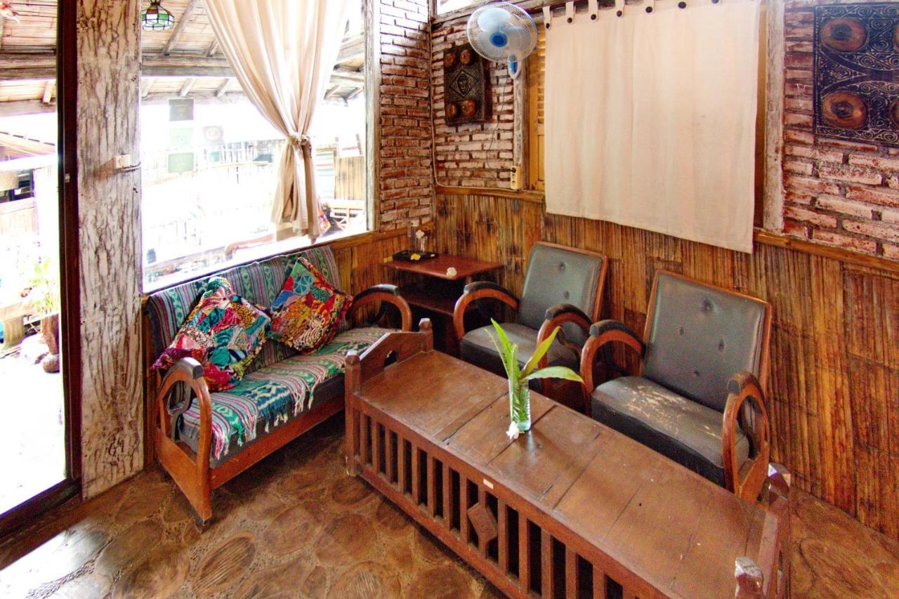 Santhiku Hotel & Spa 罗威那 外观 照片
